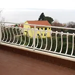 Πανσιόν Guesthouse Gauss 3*