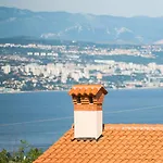 Πανσιόν Guesthouse Gauss Οπατία