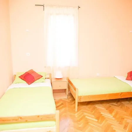 Guesthouse Gauss Gæstehus 3*