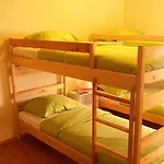 Guesthouse Gauss 招待所 3*