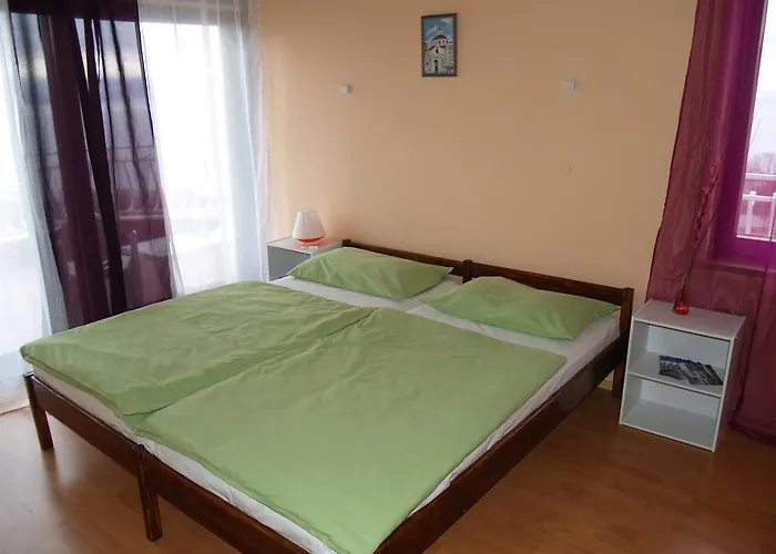 Guesthouse Gauss 3* أوباتيا